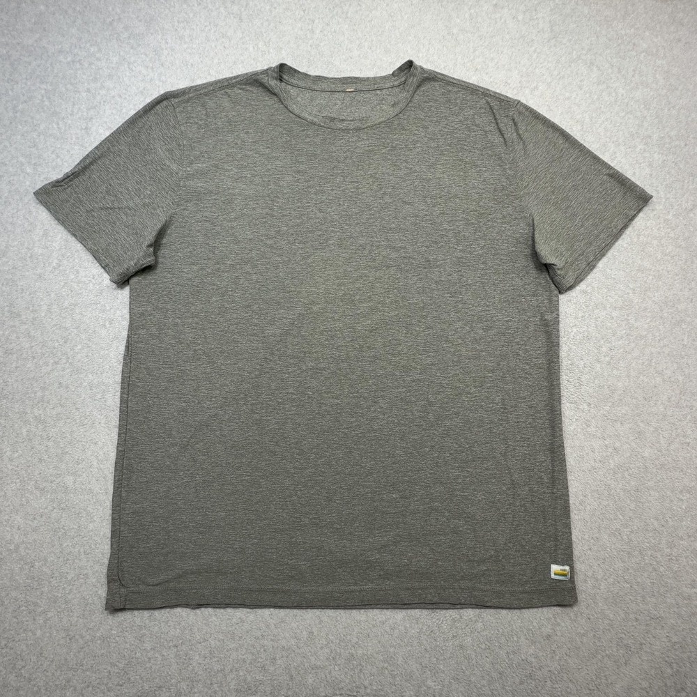Vuori Strato Tech T Shirt Mens XXL Gray Heather Performance Short Sleeve Tee